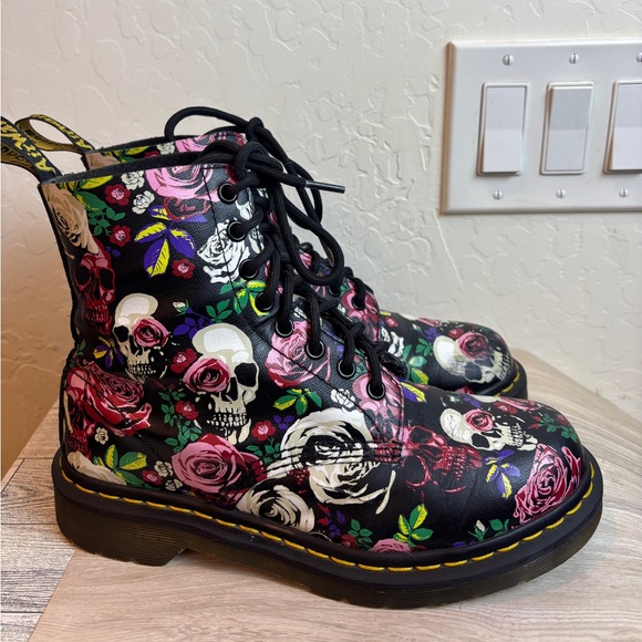 Dr. Martens Shoes - Dr. Martens Women 1460 Pascal Skull and Rose US 8